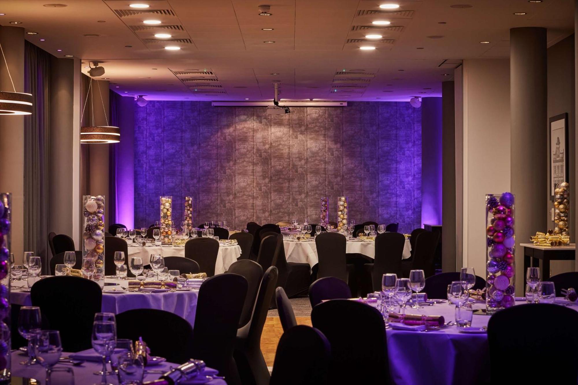 Doubletree By Hilton Manchester Piccadilly Exterior foto